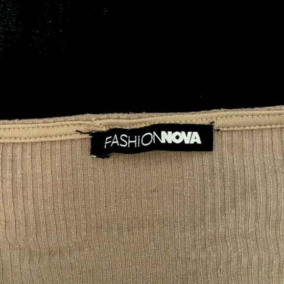 FASHION NOVA CUTE TOP - Picture 3 of 4